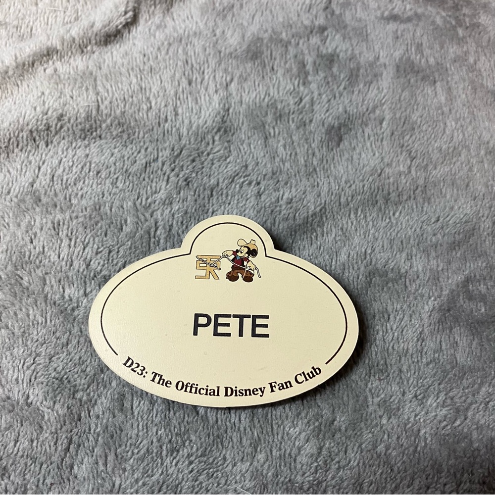 Disney D23  Fan Club Badge